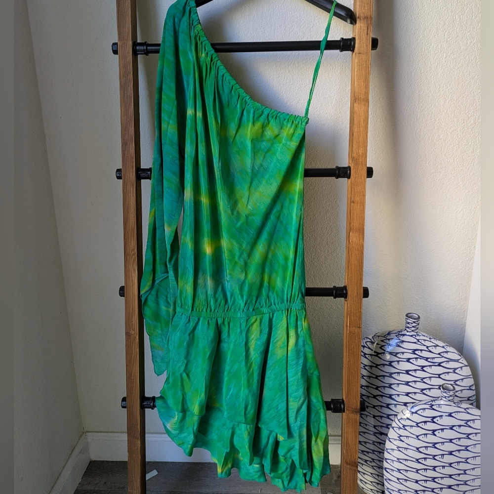NWT Vikki Nikks Women's Green 100% Silk Assymettical Mini Dress - Size S